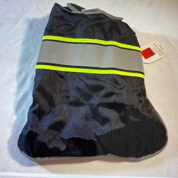 New Top Paw black dog coat with reflective strips fur lined size Medium - Picture 2 of 7